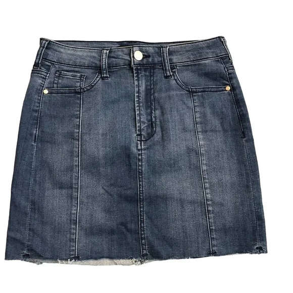 Celebrity Pink Girl/Women Denim Mini Skirt Size 5/27 Pockets - Picture 1 of 5